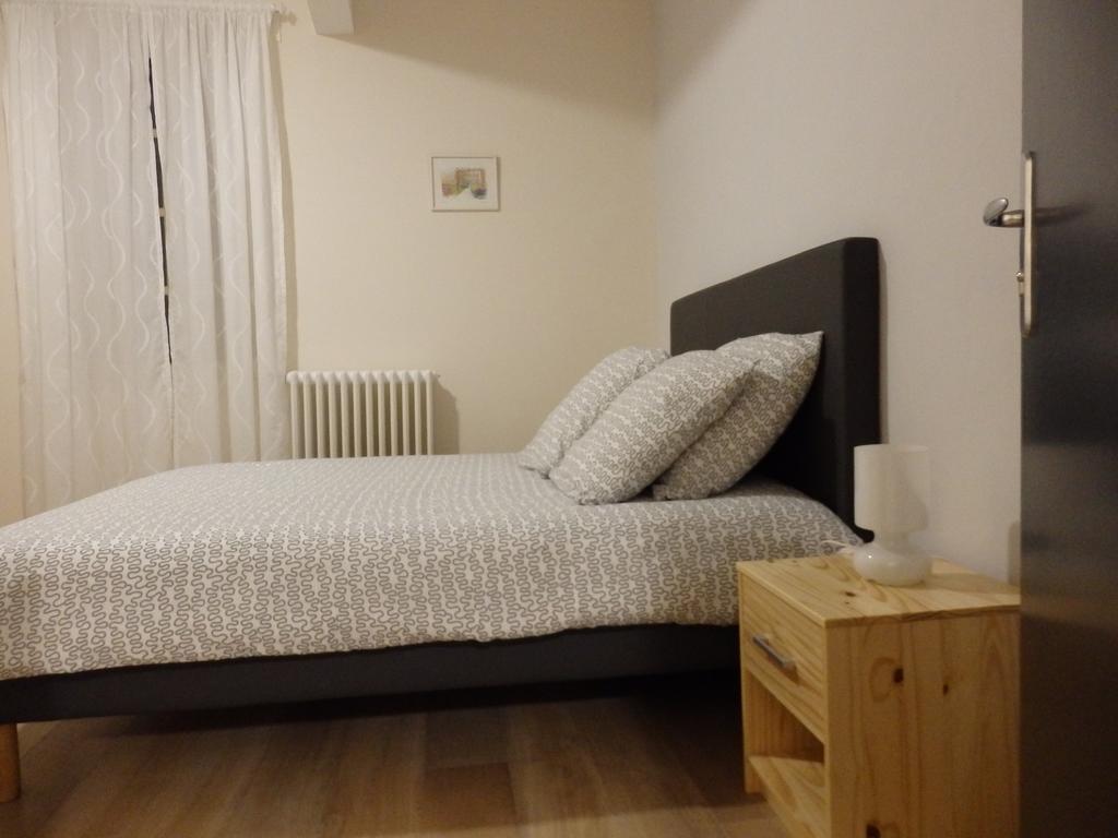 Le Merlanson Chambres D'Hotes Bez-et-Esparon Kültér fotó