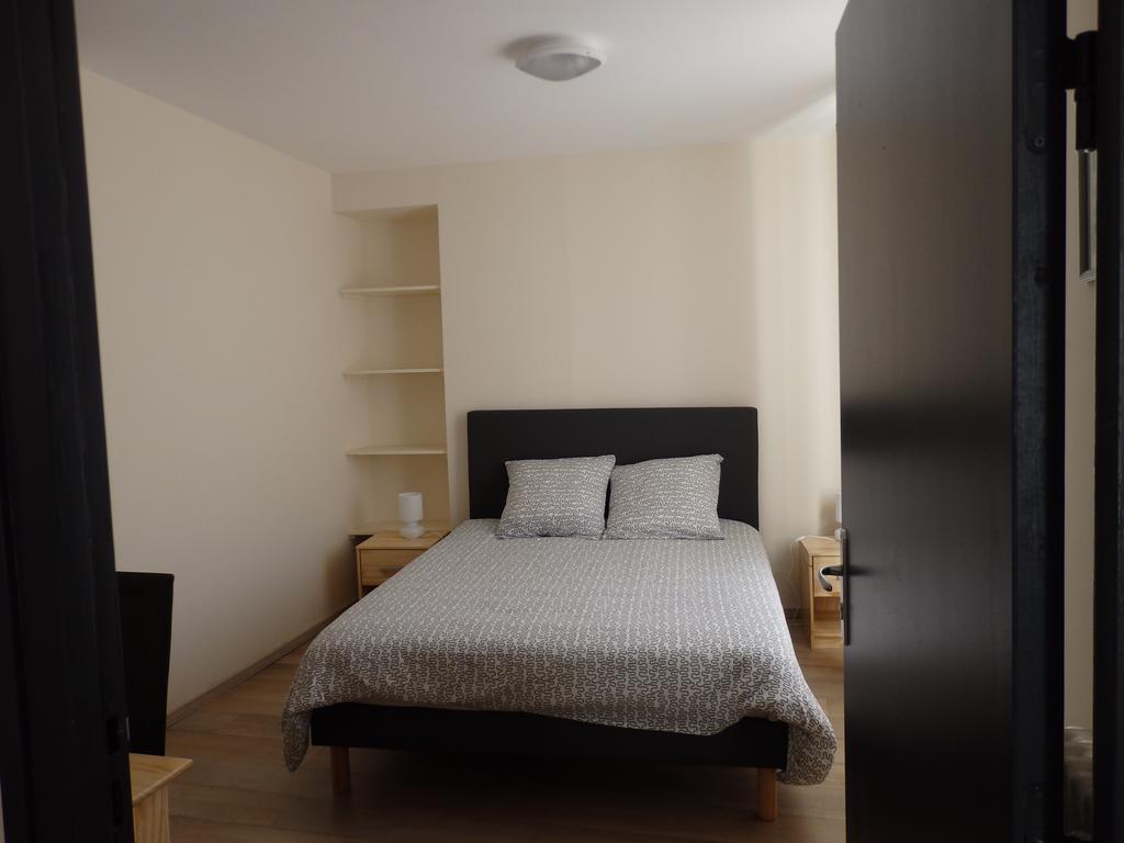 Le Merlanson Chambres D'Hotes Bez-et-Esparon Kültér fotó
